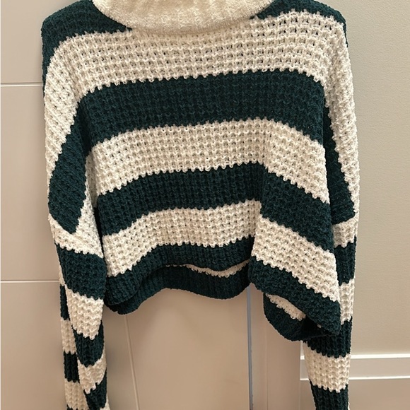 CROPPED SWEATER - Picture 1 of 3